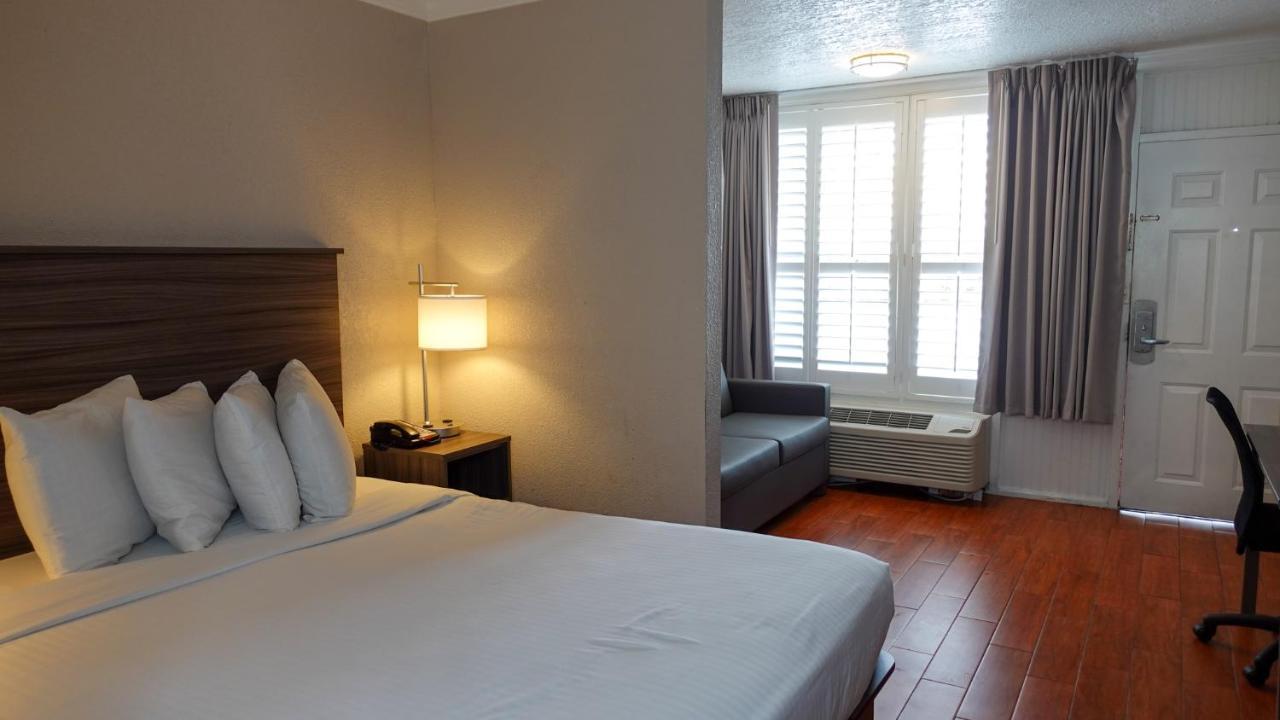Melbourne All Suites Inn Near I95 외부 사진